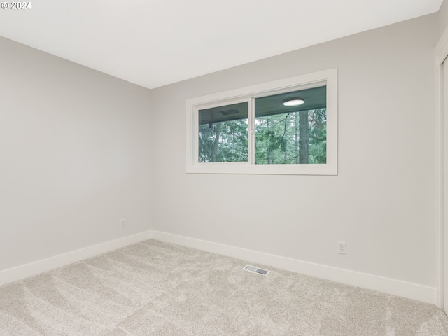 empty room with carpet