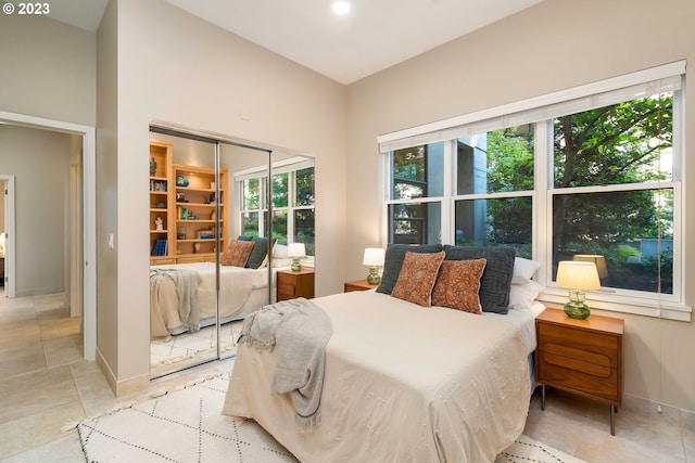 bedroom with a closet