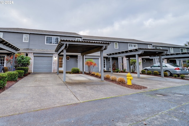 view of front of house with a garage