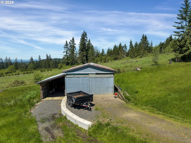 view of outdoor structure