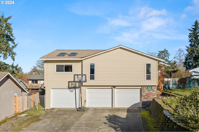 view of front of house featuring a garage