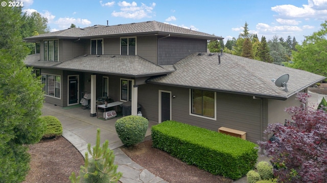 view of front of house featuring a patio