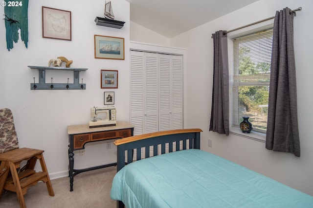 455 Chandler Dr, Roseburg, OR 97471 - carpeted bedroom with lofted ceiling and a closet