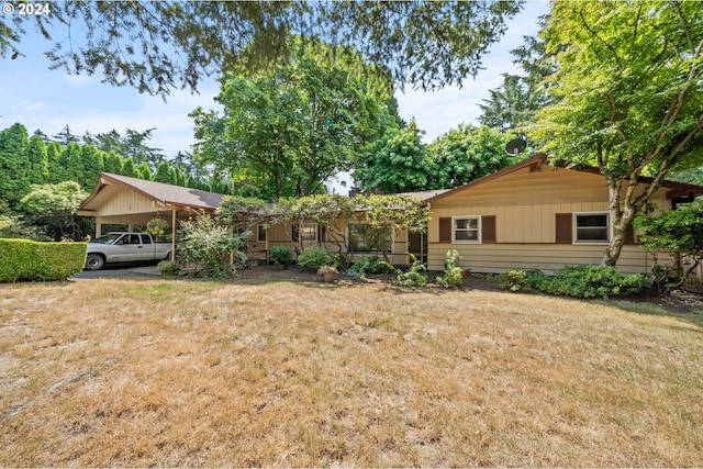 view of front of home with a front yard