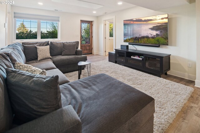 2868 NW Cumberland Rd, Portland, OR 97210 - living room featuring wood finished floors and recessed lighting