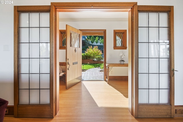 2868 NW Cumberland Rd, Portland, OR 97210 - entryway with light wood-type flooring