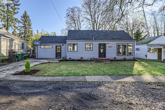 view of front of home with a front lawn