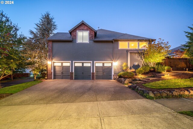 view of front facade with a garage