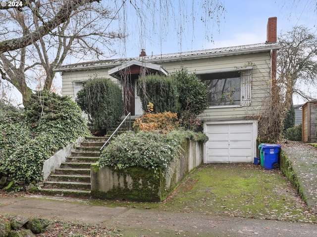 view of front of house featuring a garage