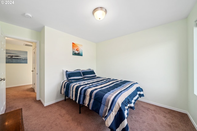 bedroom with carpet flooring