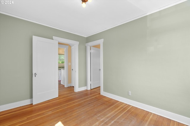 empty room featuring light hardwood / wood-style floors