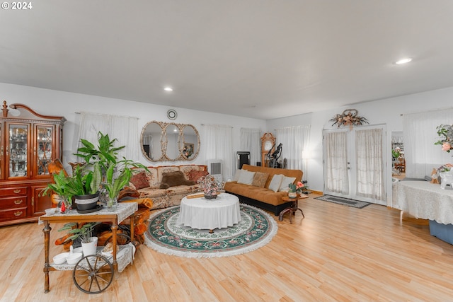 681 Hamlin Dr, Canyonville, OR 97417 - living area with wood finished floors and recessed lighting