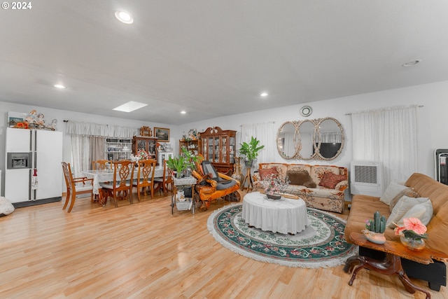 681 Hamlin Dr, Canyonville, OR 97417 - living room featuring recessed lighting, wood finished floors, and a skylight