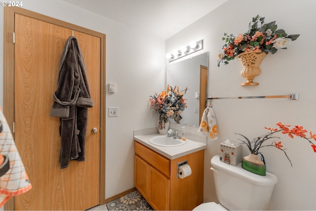 681 Hamlin Dr, Canyonville, OR 97417 - bathroom featuring toilet and vanity