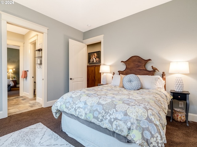 bedroom with carpet flooring