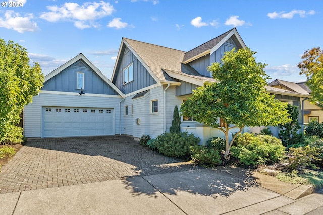 view of front of house with a garage