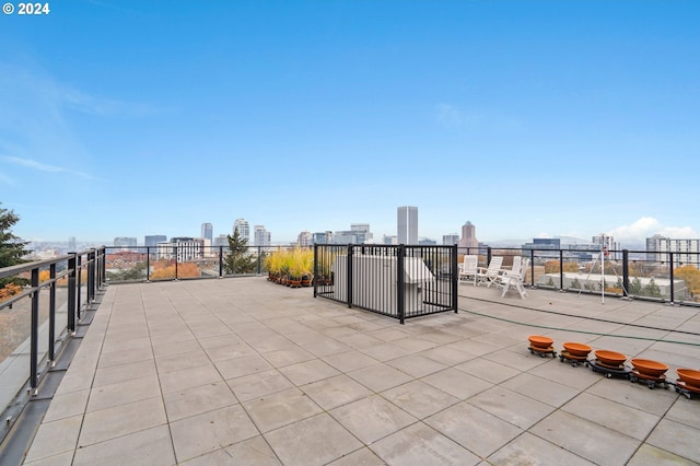 1205 SW Cardinell Dr Unit 802, Portland, OR 97201 - view of patio featuring a city view