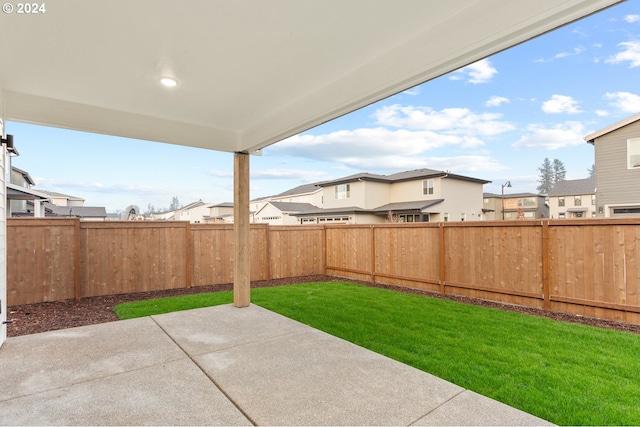 view of yard featuring a patio