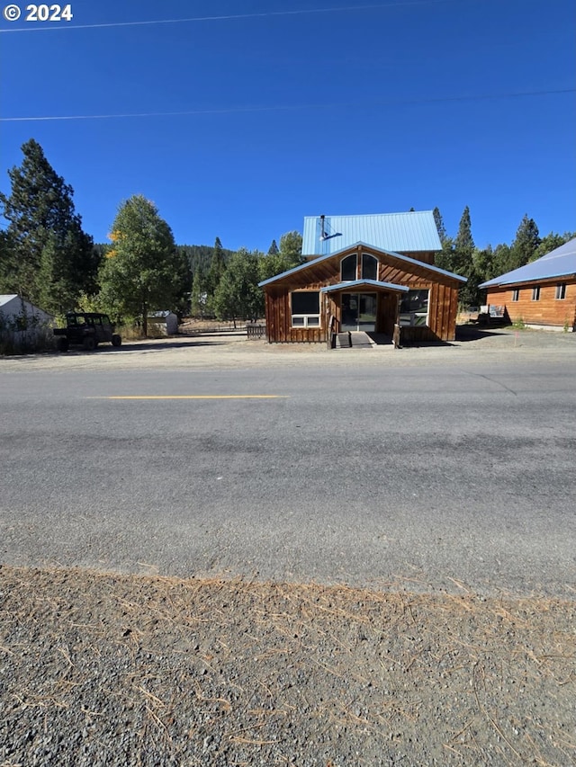 view of front of house