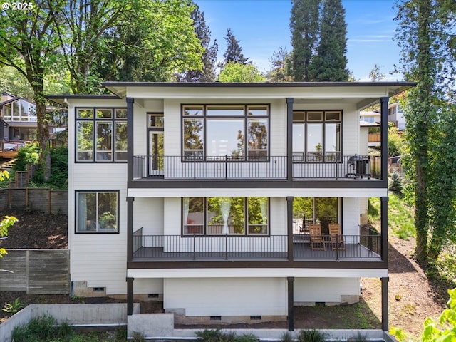 17808 Hillside Way, Lake Oswego, OR 97034 - back of house with crawl space and a balcony