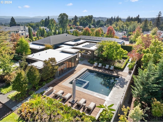 1933 Highlands Loop, Lake Oswego, OR 97034 - aerial view of property and surrounding area with a pool