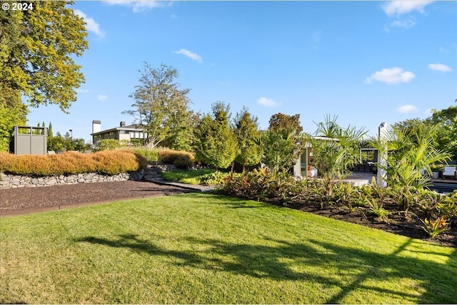 1933 Highlands Loop, Lake Oswego, OR 97034 - view of green lawn