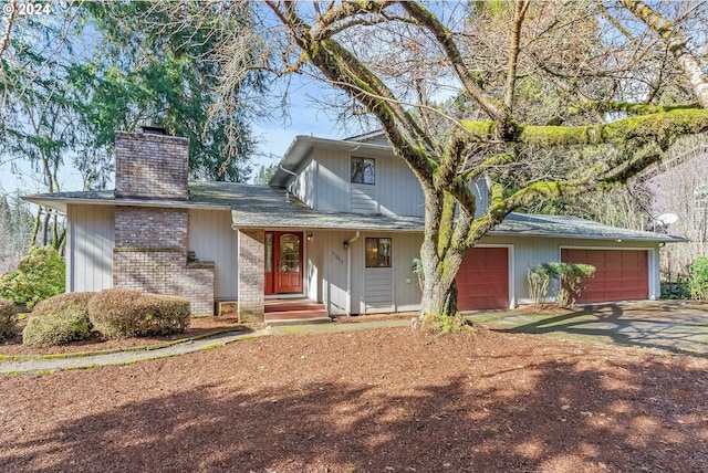 view of front of house featuring a garage