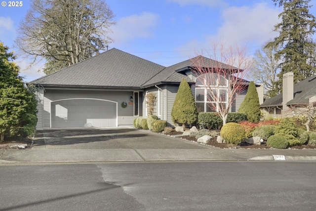 view of front facade featuring a garage