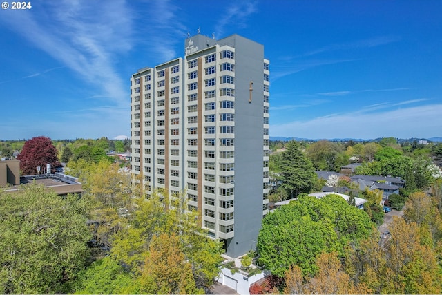 1220 NE 17th Ave Unit 17H, Portland, OR 97232 - view of apartment building / complex