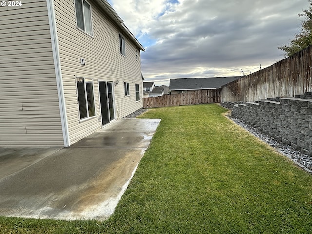 view of yard with a patio