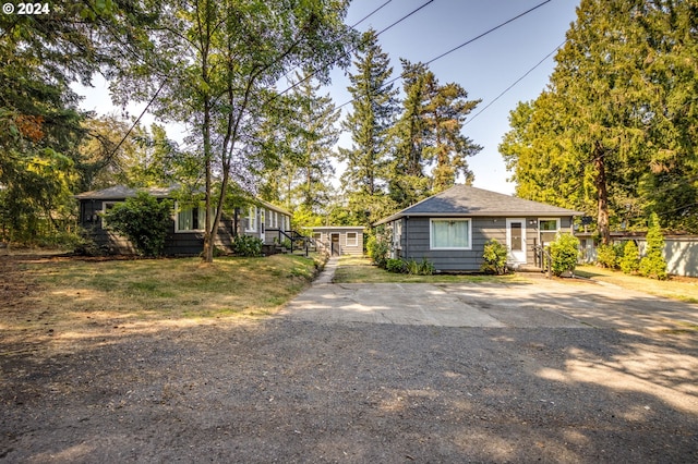 view of front of property