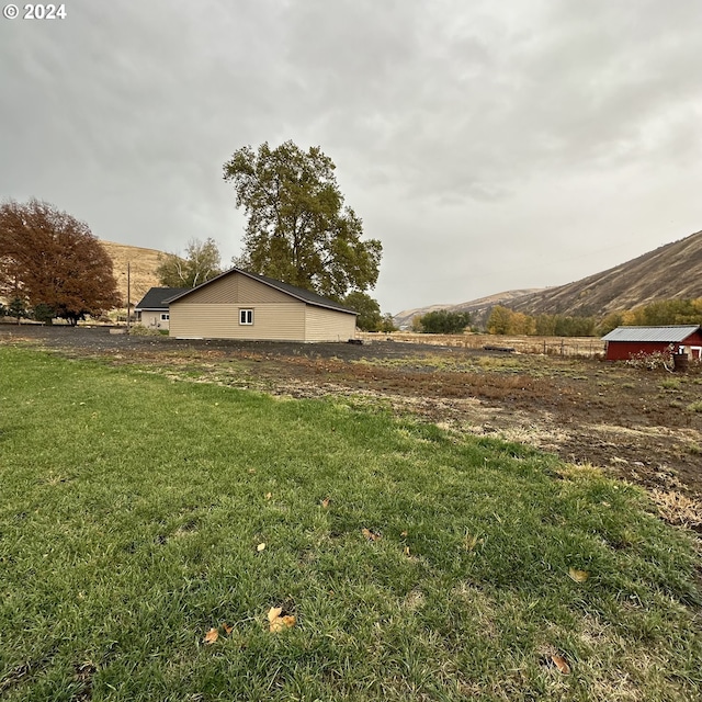 81890 S Fork Walla Walla Riv Rd, Milton-Freewater, OR 97862 - view of yard with a mountain view