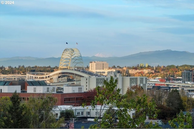 city view featuring a mountain view