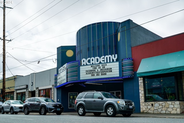 view of building exterior