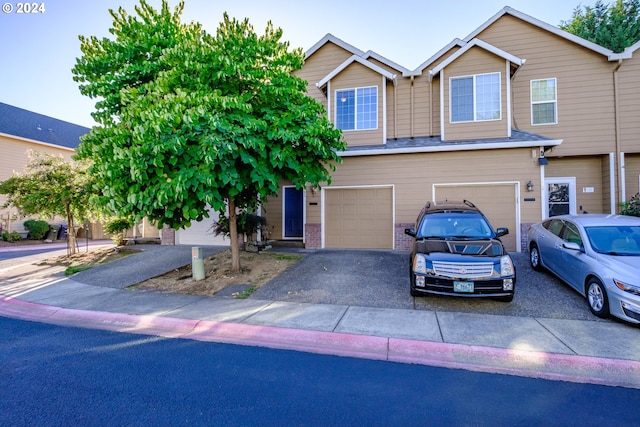 view of front facade featuring a garage