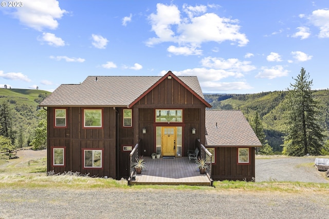 view of front facade featuring a deck