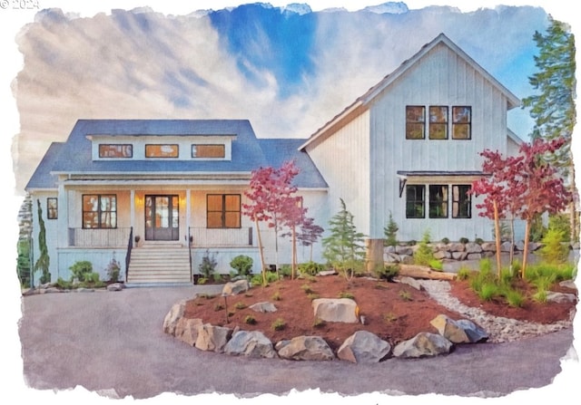 view of front of property featuring covered porch