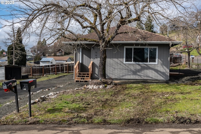 view of front of property