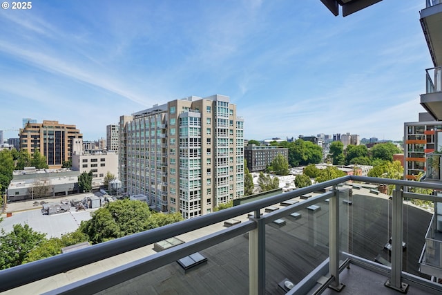 1025 NW Couch St Unit 716, Portland, OR 97209 - balcony with a city view