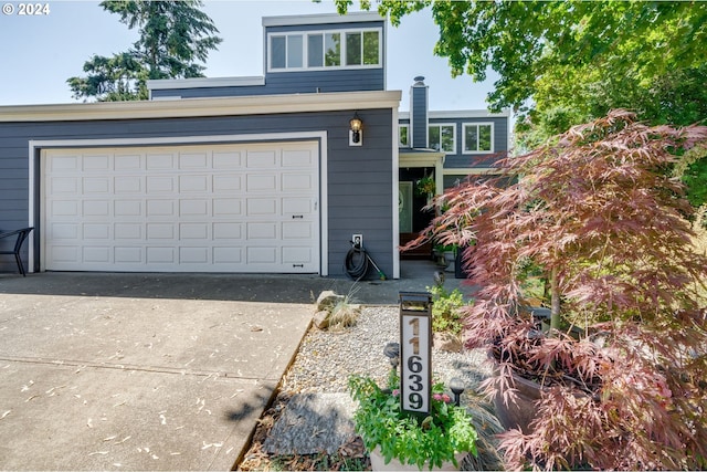 view of front facade with a garage