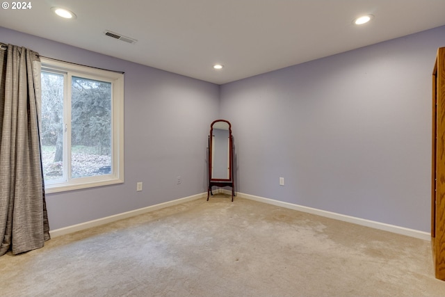 11990 SW Corby Dr Unit 16, Portland, OR 97225 - unfurnished room with recessed lighting, light colored carpet, and baseboards
