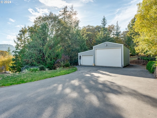 14355 NW Pheasant Hill Ln, Mcminnville, OR 97128 - view of detached garage