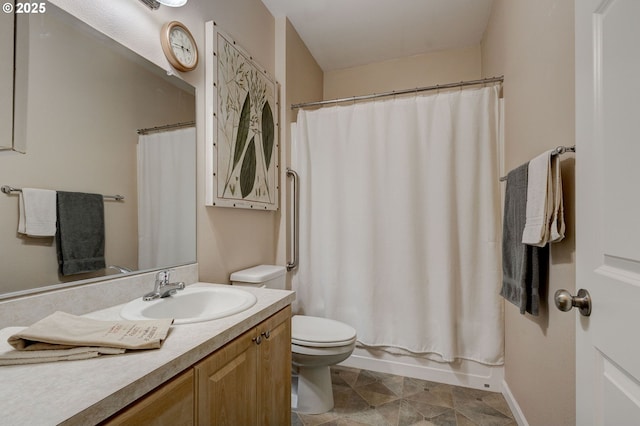 full bathroom featuring vanity, toilet, and shower / bath combo