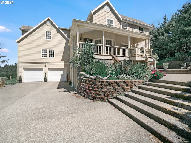 view of front of home featuring a garage