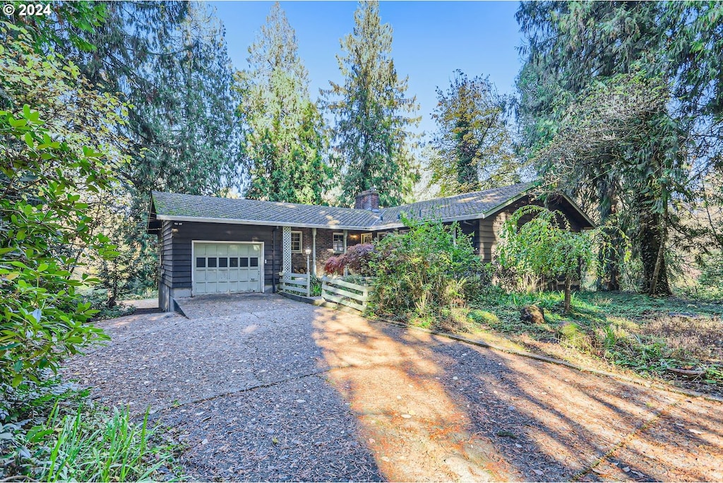 view of front of property featuring a garage