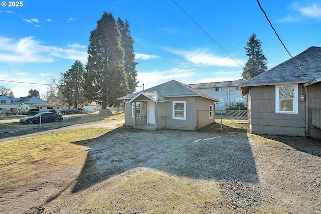 view of front of house with a front yard