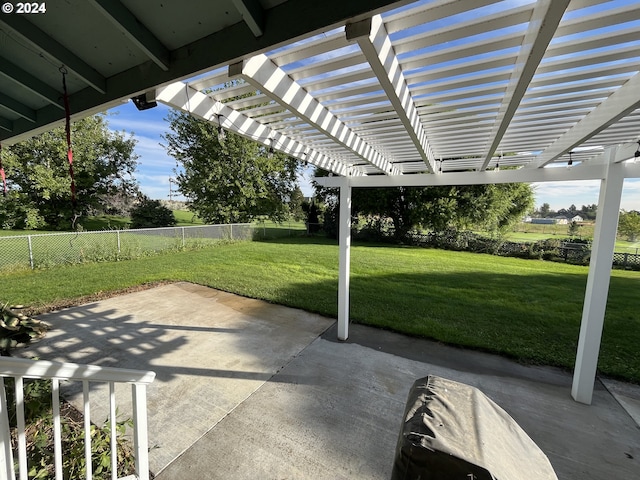 view of patio featuring a pergola