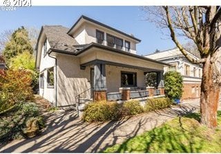 view of front of house with covered porch