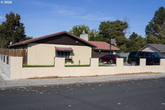 view of front of property