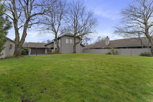 view of yard featuring fence